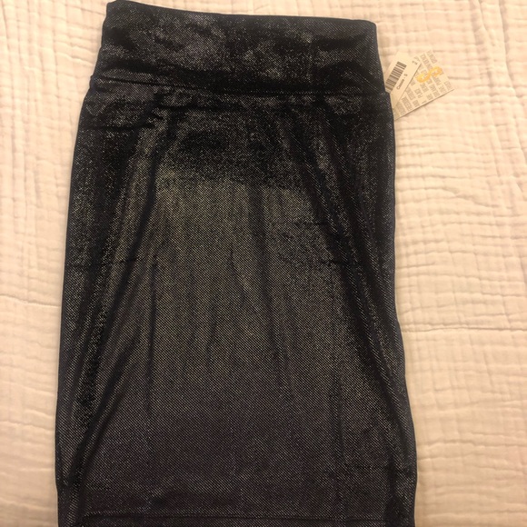 LuLaRoe Dresses & Skirts - NAVY Lularoe Elegant Cassie skirt S BNWT